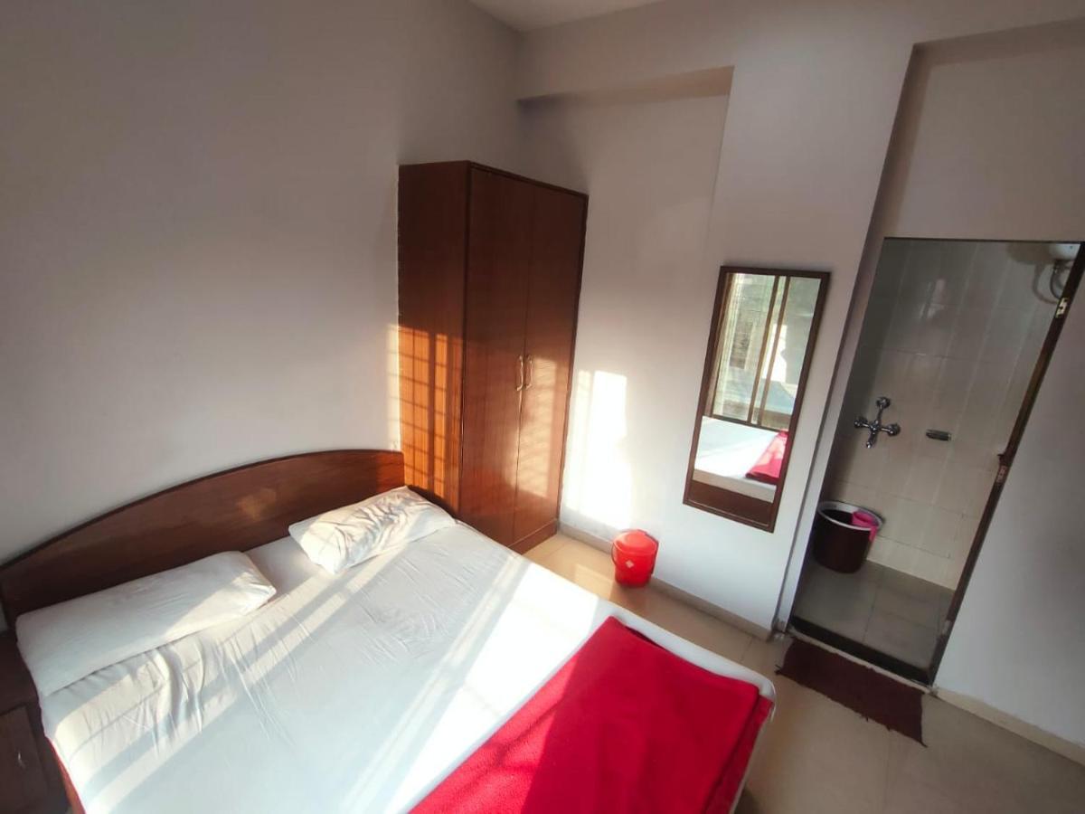Hotel Skylight Нави Мумбаи Экстерьер фото